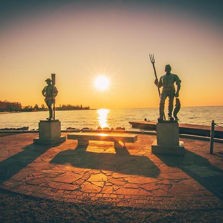 Behouse@Lake Balatonfured Luaran gambar